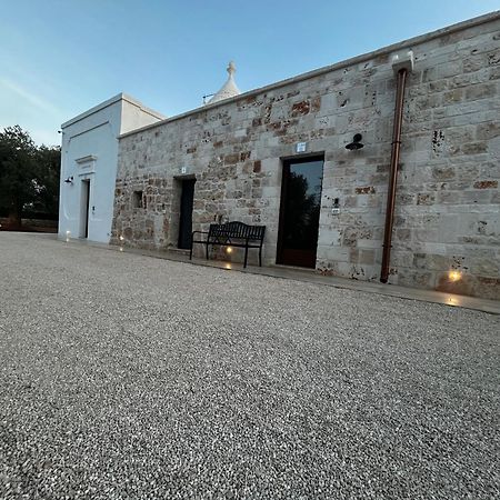 Il Trullo Di Bina Bed & Breakfast Pezze Di Greco Eksteriør bilde