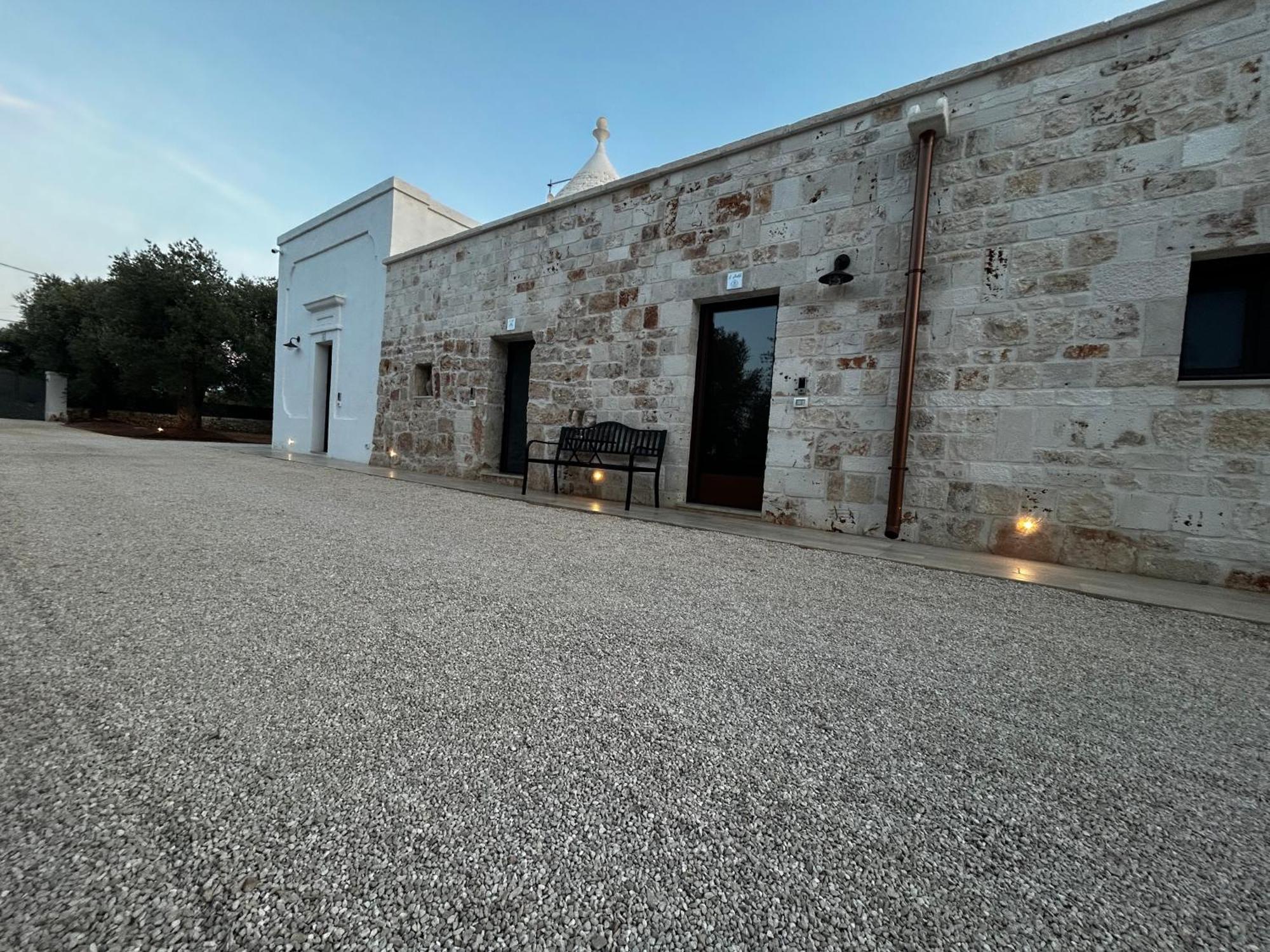 Il Trullo Di Bina Bed & Breakfast Pezze Di Greco Eksteriør bilde